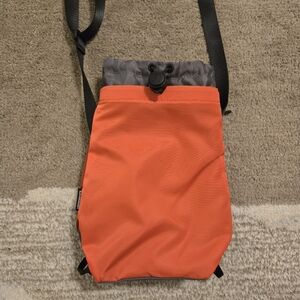 Like New Lululemon Waterbottle Crossbody